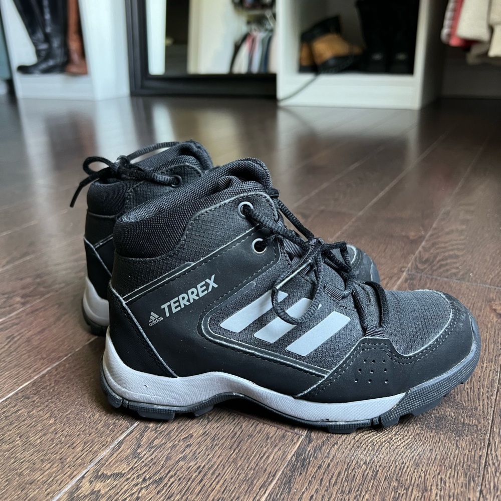 adidas Kids Hyperhiker Terrex Hiking Boots, Size 12K, Black